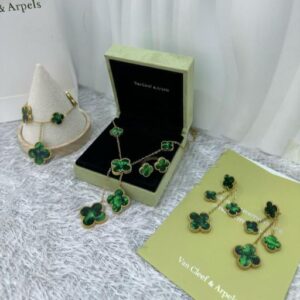 Suit Set Necklace